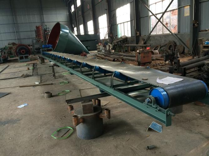 全自動(dòng)小型爬坡皮帶滾筒輸送機(jī)流水線(xiàn)配件礦山機(jī)械設(shè)備_石城縣綠洲選